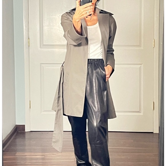 Helo Bicalho cropped trench coat - Picture 2 of 12